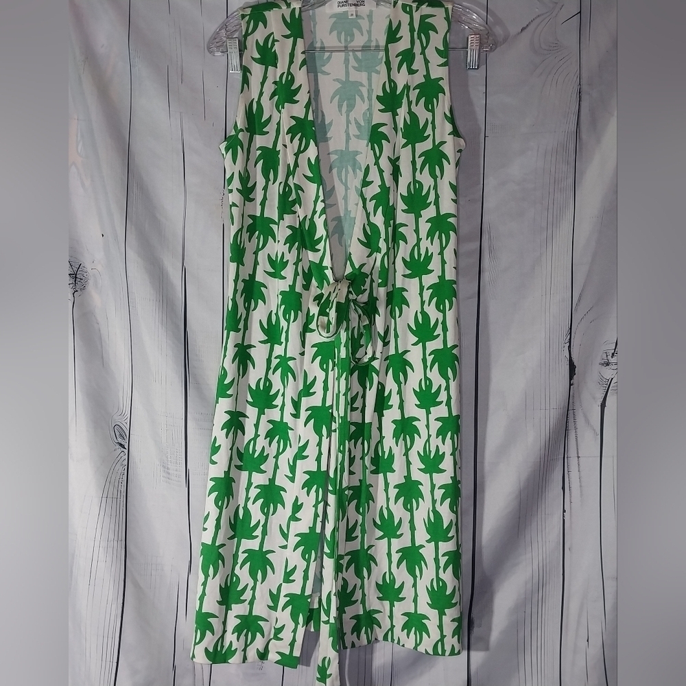 Diane Von Furstenberg Green Palm Sleeveless Yahzi Silk Jersey Wrap Dress - Picture 1 of 13